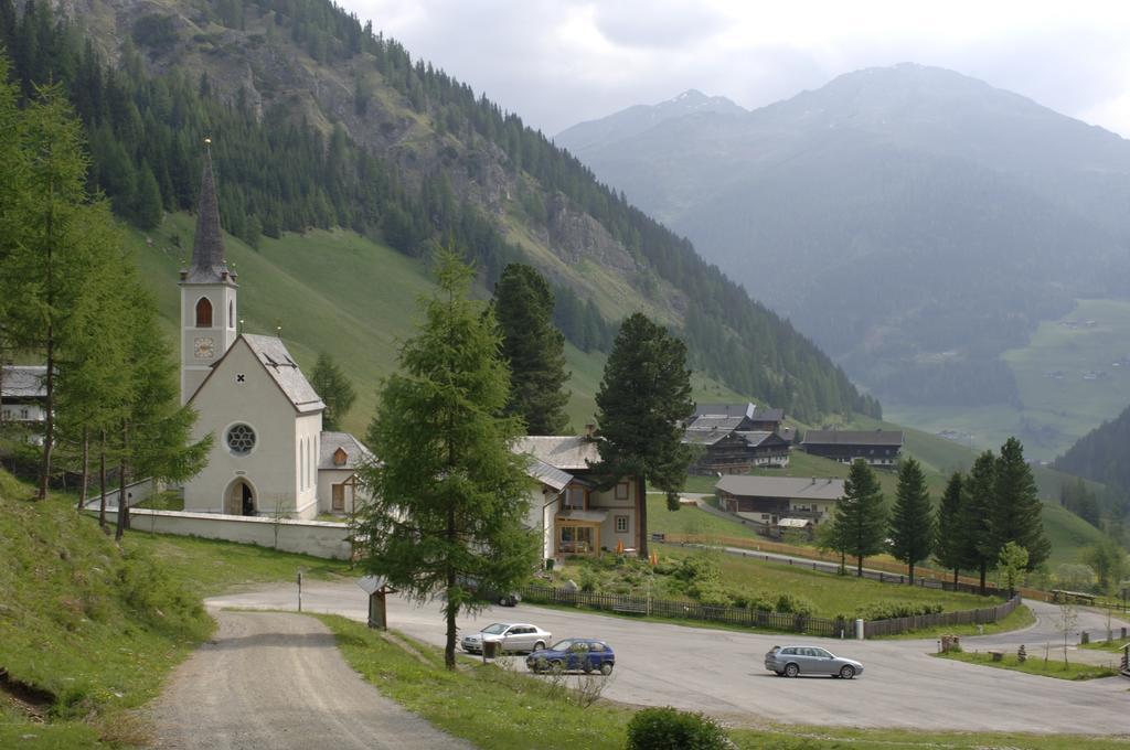 Giatla Hof Der Alfenalm - Ferienwohnungen Am Berg Innervillgraten Exteriör bild