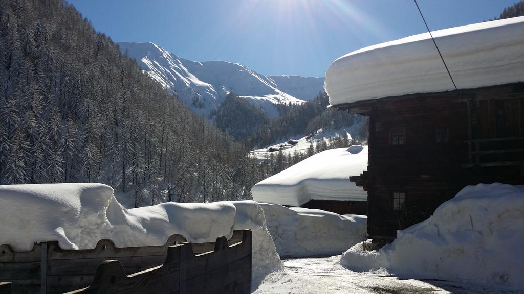 Giatla Hof Der Alfenalm - Ferienwohnungen Am Berg Innervillgraten Exteriör bild